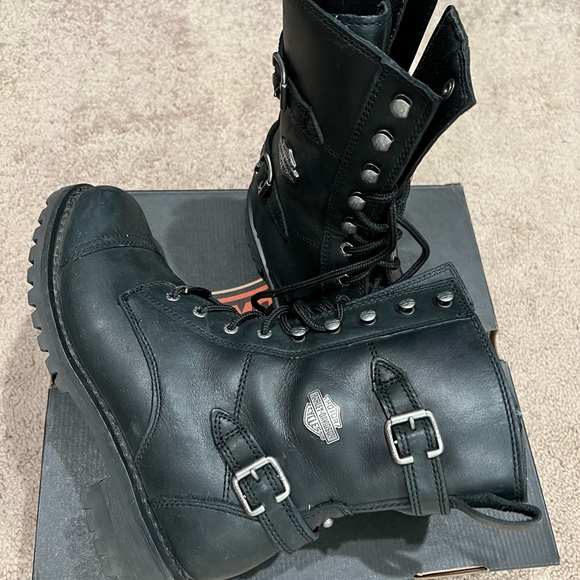 ***SOLD*** Harley Davidson Woman’s Balsa Boot - Gently used (1 time) boots - Picture 2 of 7